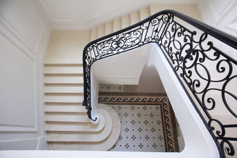 Decorative setting specifically designed for professional photo production taking place in Paris, FRANCE