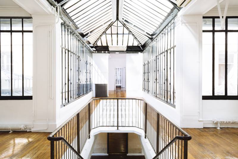 Unusual and unique photo shoot location available for rent in Paris, France