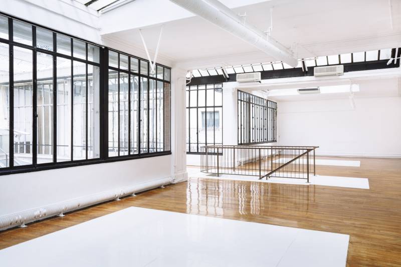 rental space suitable for a pop-up store event located in Paris, FRANCE, 75