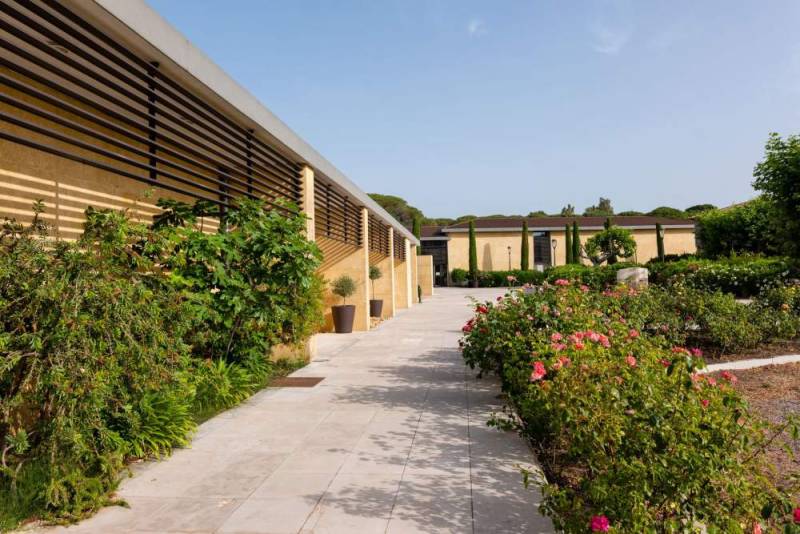 renting a venue for a photo shoot in the south of FRANCE with ideal settings and atmosphere