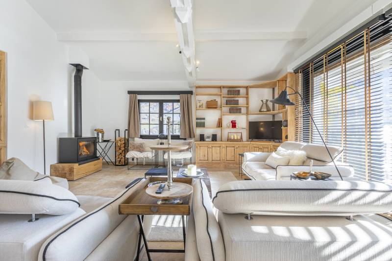 decorative setting for photo shoots featuring Mont-Blanc in FRANCE