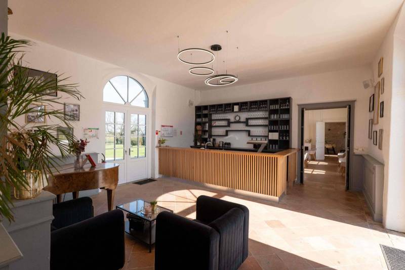 rent a castle for an event in Bordeaux