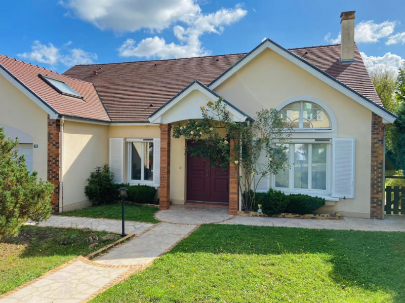 Californian-style bungalow for a photoshoot in Paris