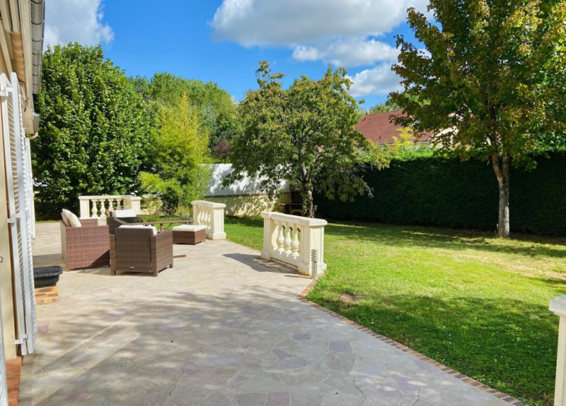 American-style bungalow for rent for photo shoots in Paris