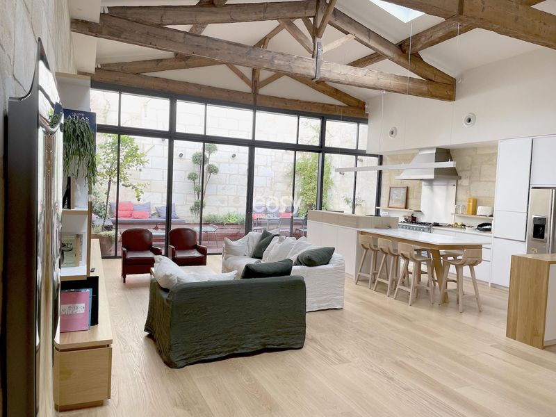 Loft Space Available for Professional Photo and Video Shoots in Bordeaux, FRANCE