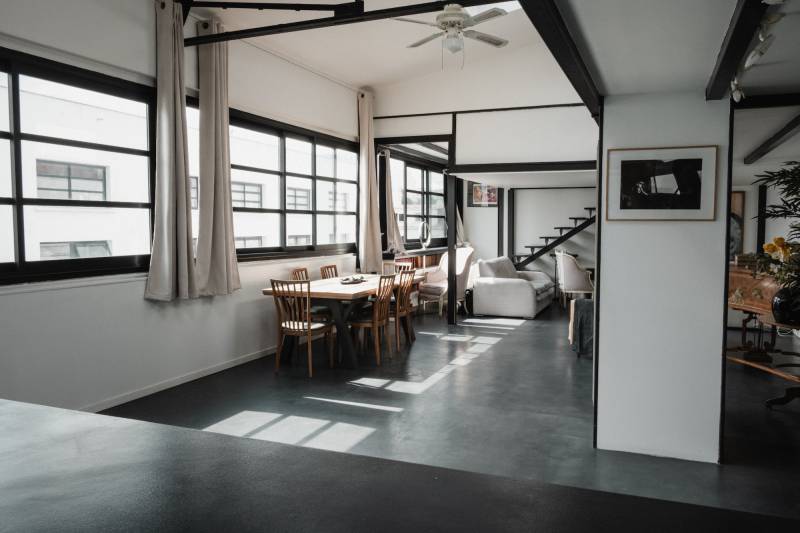 suggest a photo shoot location in Paris