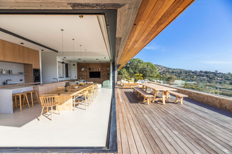 ultra-modern villa for a Corsican photo shoot