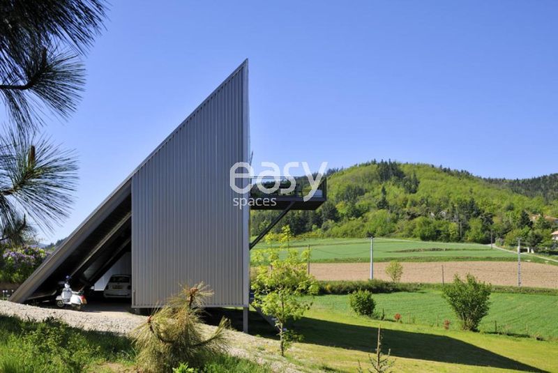 contemporary villa designed specifically for high-quality photo shootings and visual content creation