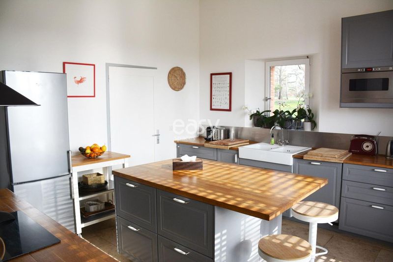 how to find the perfect location for hosting a culinary show event in the city of Toulouse