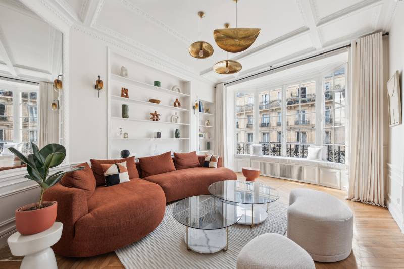 Unique and Unusual Space Perfectly Suitable for Professional Photo Shoots Available for Rent in Paris 75, FRANCE