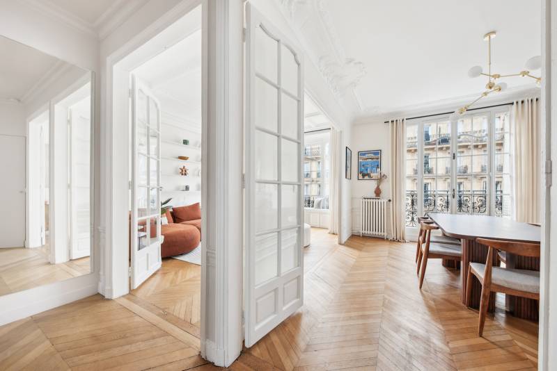 Unique and Unconventional Space Available for Photo Shoot Rentals in Paris, France, Located in the Île-de-France Region