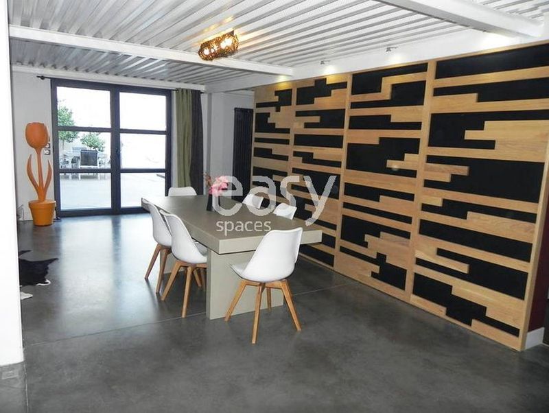 rental of filming locations within the central urban area of Lyon city