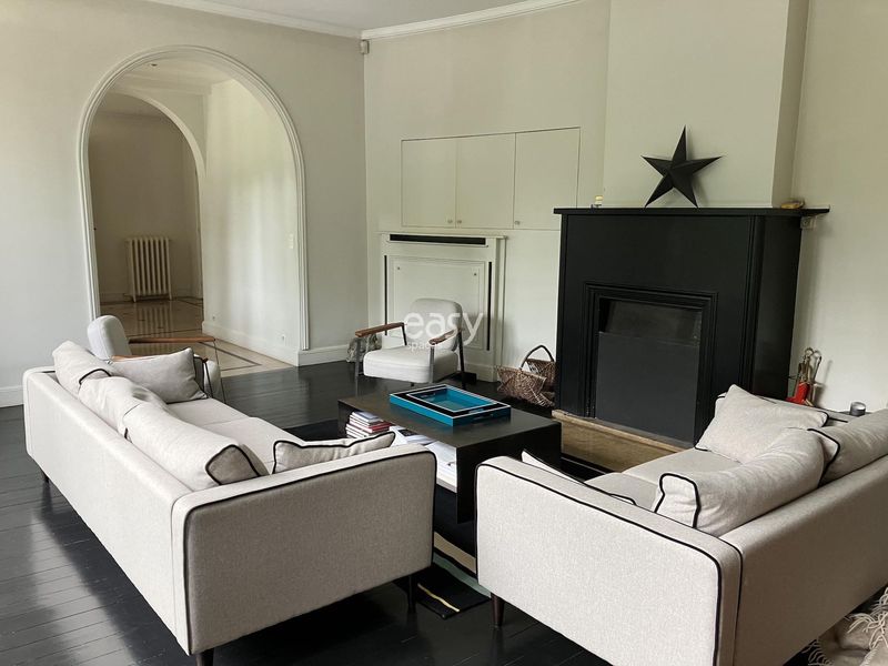 Master house suitable for professional photo shooting in Paris, France