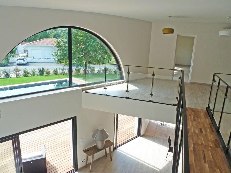 Event decoration services and arrangements in Bordeaux for all occasions and celebrations