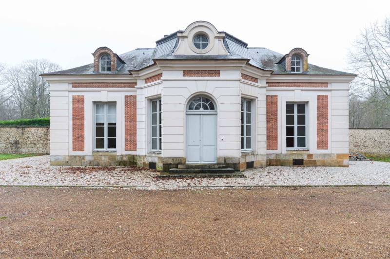 Rent an unusual venue for photo shoots, filming and events near Paris