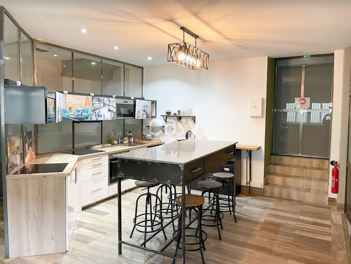 Photography studio located in the Île-de-France region of France