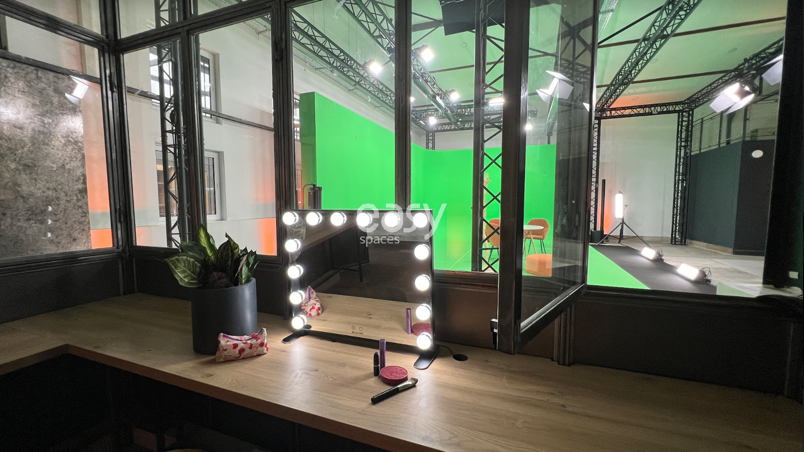 unique and atypical event space located in the heart of Paris, FRANCE