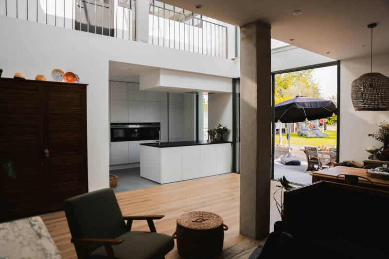 House available for rent in Lille, France, specifically for professional photo shooting and creative projects