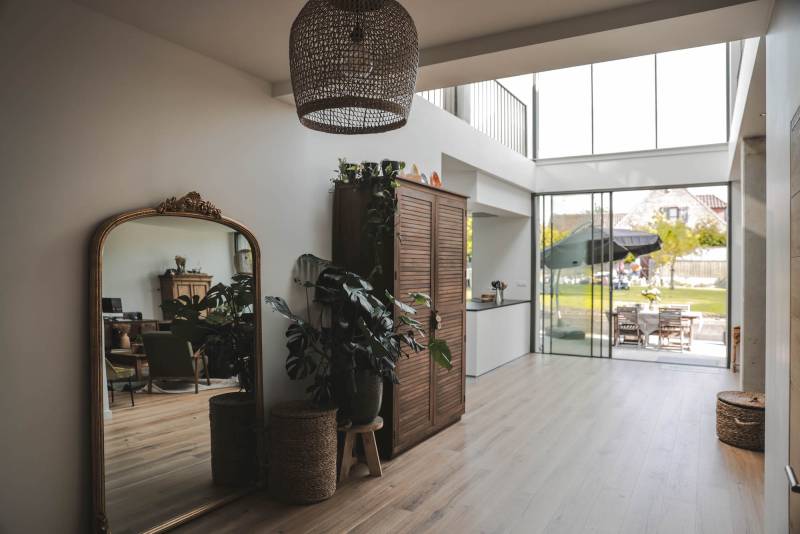 Filming location available for rent in the city of Lille, FRANCE