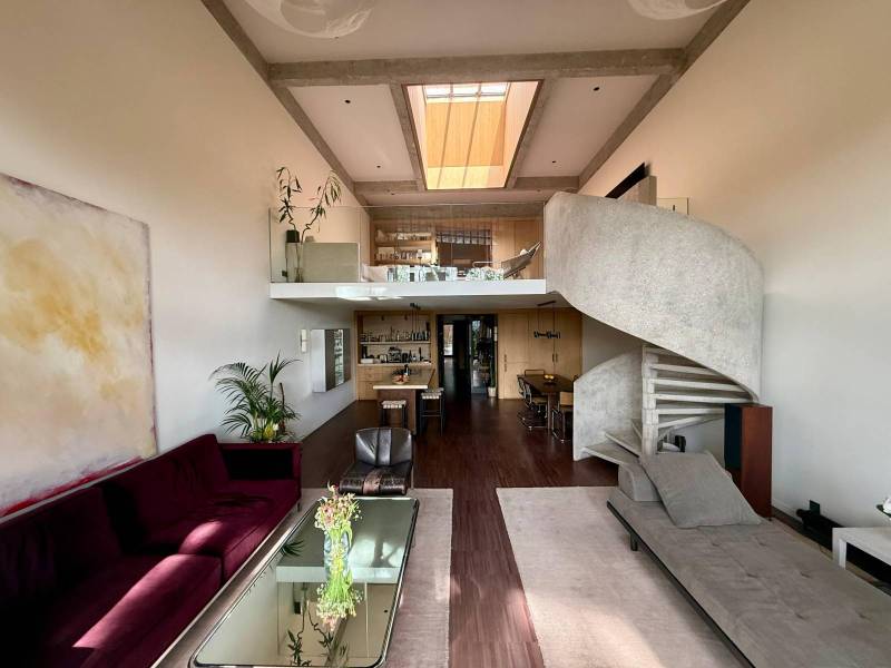 Rent a brutalist loft for a photoshoot in Paris