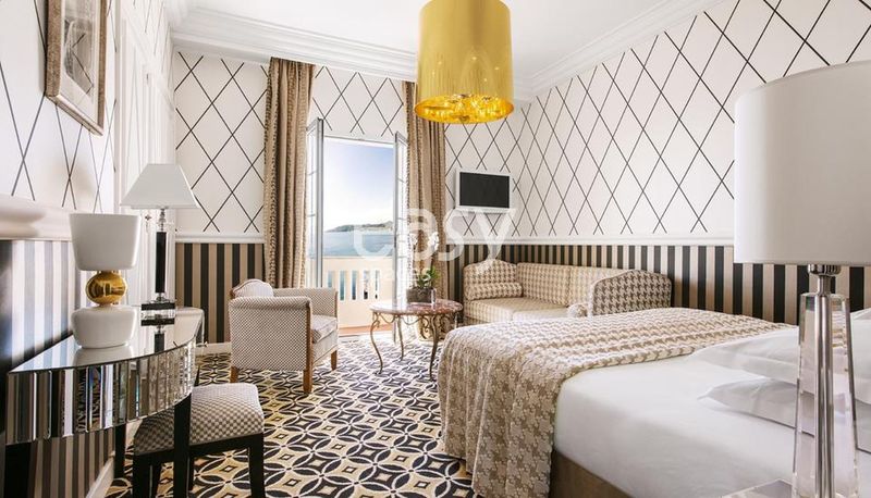 rental of luxury hotels and prestigious venues for hosting events and receptions in the beautiful cities of Nice, Cannes, and Saint Tropez