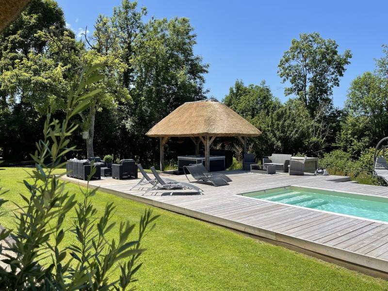 picturesque and idyllic photo shoot location in Deauville, FRANCE