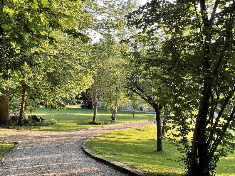 Country house located in France available for rent for special event organization and celebrations