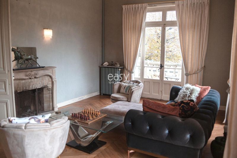 decor for photo production in Paris, France with an elegant and professional setup