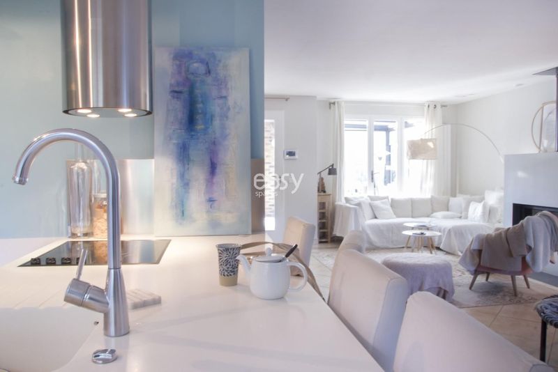 Unusual and unique filming location in Paris that attracts filmmakers and tourists alike