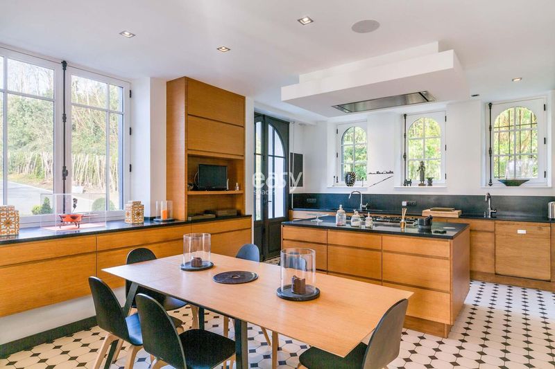 location of the photo shoot in the Aquitaine region of France