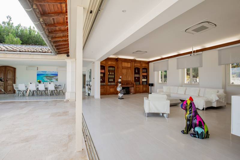 Modern house available for rent close to Avignon, FRANCE