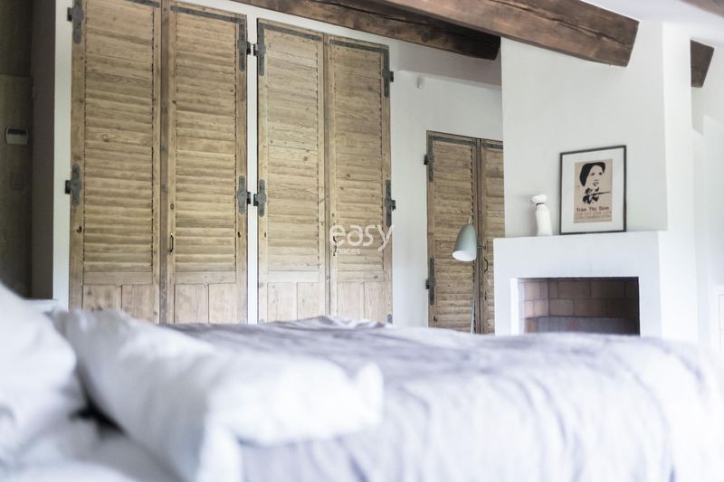 locations and settings for photo production including various environment options