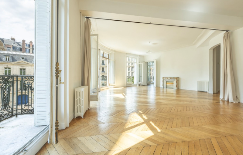 shooting location in the center of Paris
