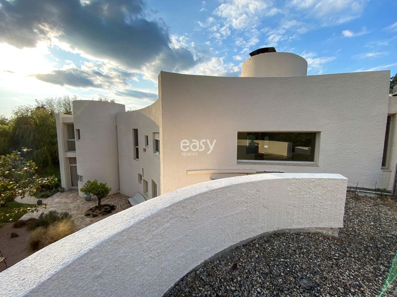 Unusual and Unique Shooting Locations Throughout France That Offer Incredible Opportunities