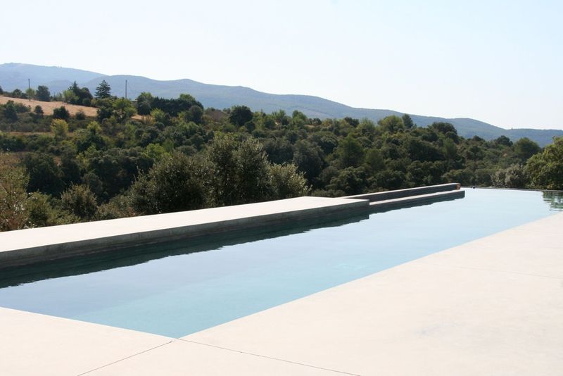 looking for an agency specializing in the rental of locations for professional photo shoots and film productions