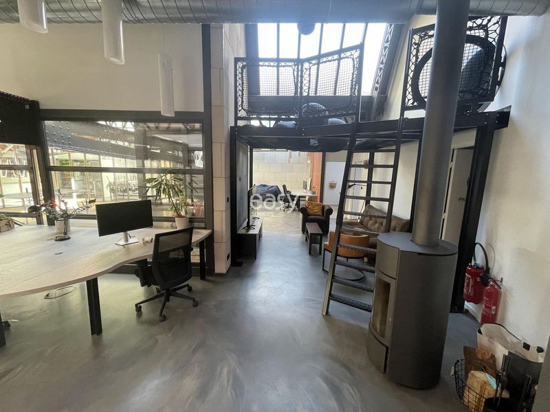 Industrial Loft Space Available for Rent for Hosting Events in Lyon, FRANCE