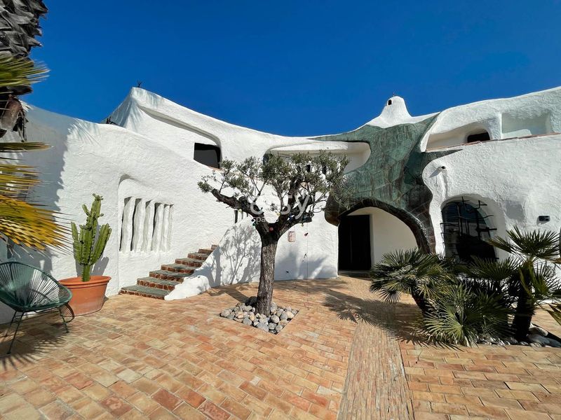 Film Location Rental Agency Specializing in Stunning Venues Throughout the South of France