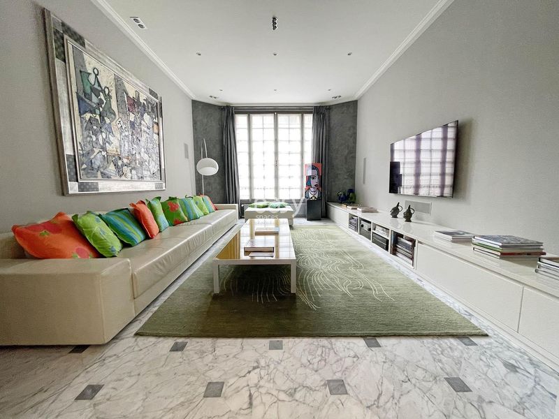 Haussmannian Apartment Available for Film Production Rental in Paris, France