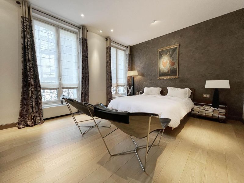 Beautiful room ideal for filming a high-quality video production in Paris, FRANCE