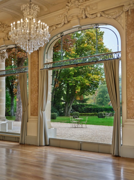 Rent a luxury venue for an event in Paris
