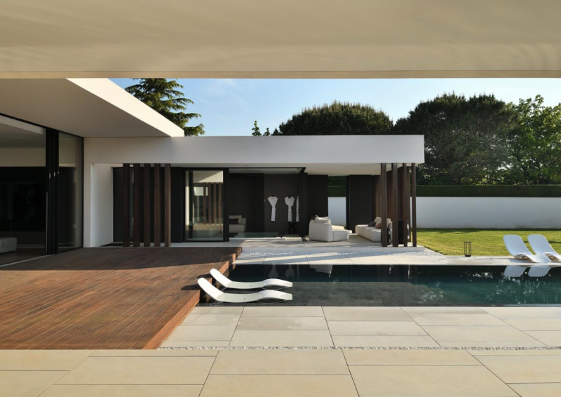 ultra-contemporary villa for filming in Grenoble