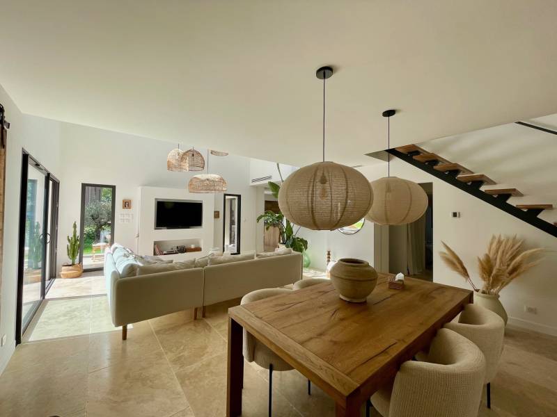 Filming location site situated in the Provence-Alpes-Côte d'Azur region of FRANCE