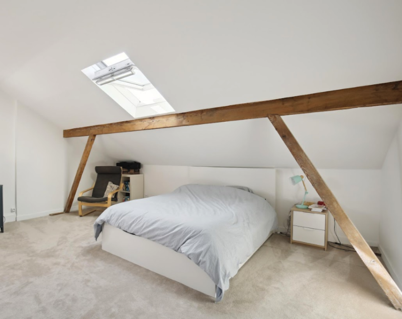 unusual photo shoot location in Paris