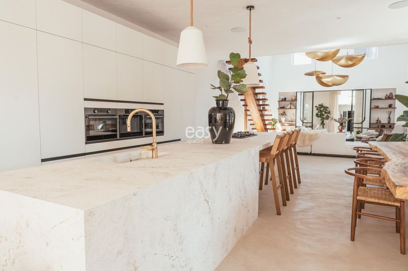 spacious and modern loft ideally designed for professional photoshoots in Lille, FRANCE