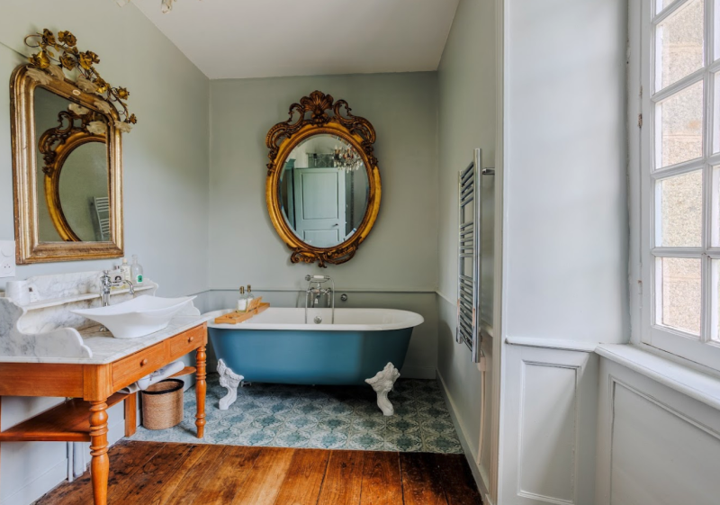 Castle rental for filming, photoshoots, and events near Rennes in France