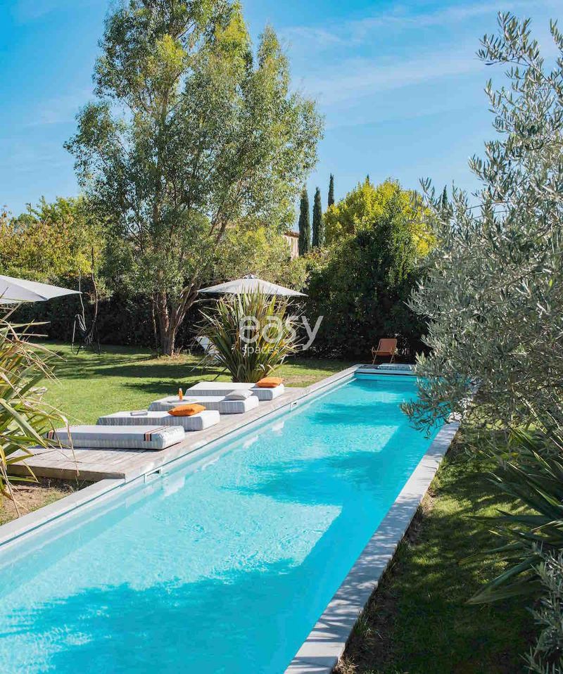 Filming locations in Aix-en-Provence, FRANCE, including historical and cultural sites