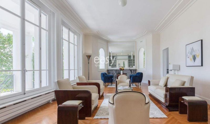 Riviera villa available for rental specifically for filming purposes in Cannes