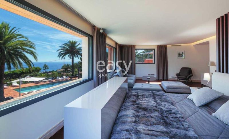 Where is the best place to rent your villa for a film shooting or a commercial advertisement?