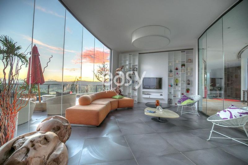 location casting agency specialized in film production and commercial advertising projects