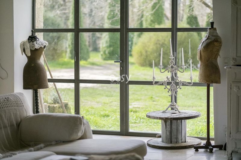 filming location scenery in the western region of France used for the shooting